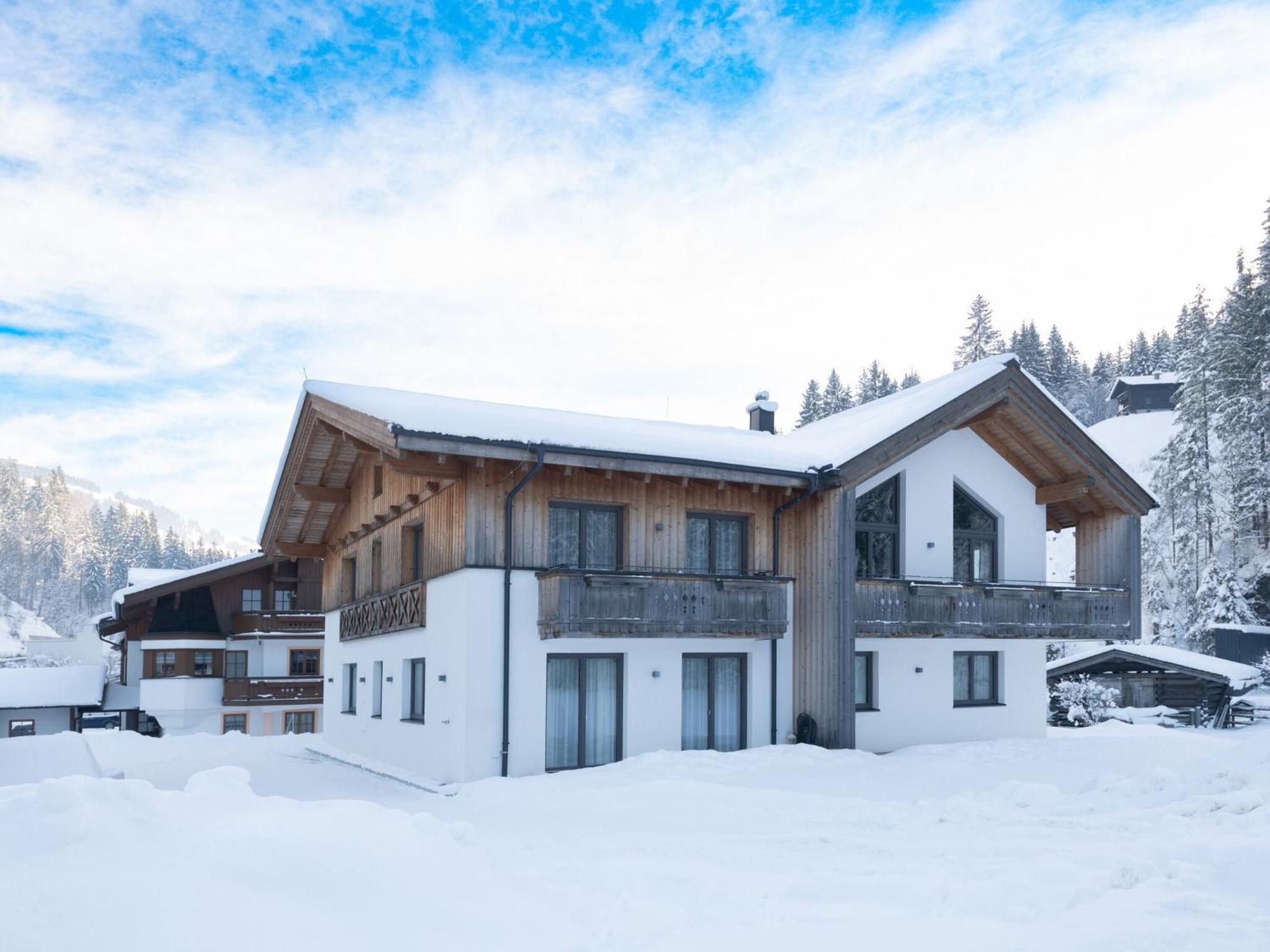 Willa Lovely Chalet In Salzburg With Mountain View Saalbach-Hinterglemm Zewnętrze zdjęcie