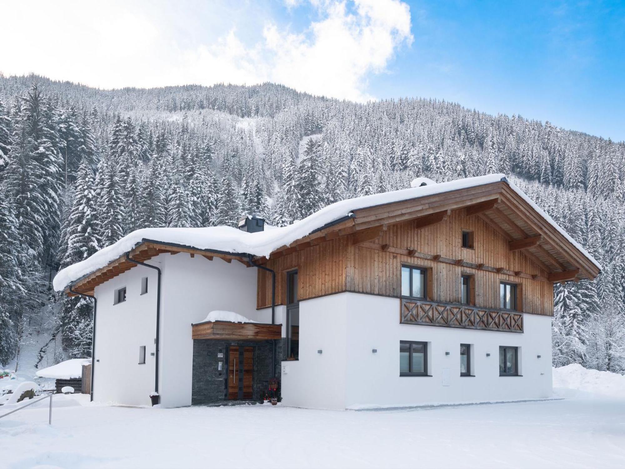 Willa Lovely Chalet In Salzburg With Mountain View Saalbach-Hinterglemm Zewnętrze zdjęcie