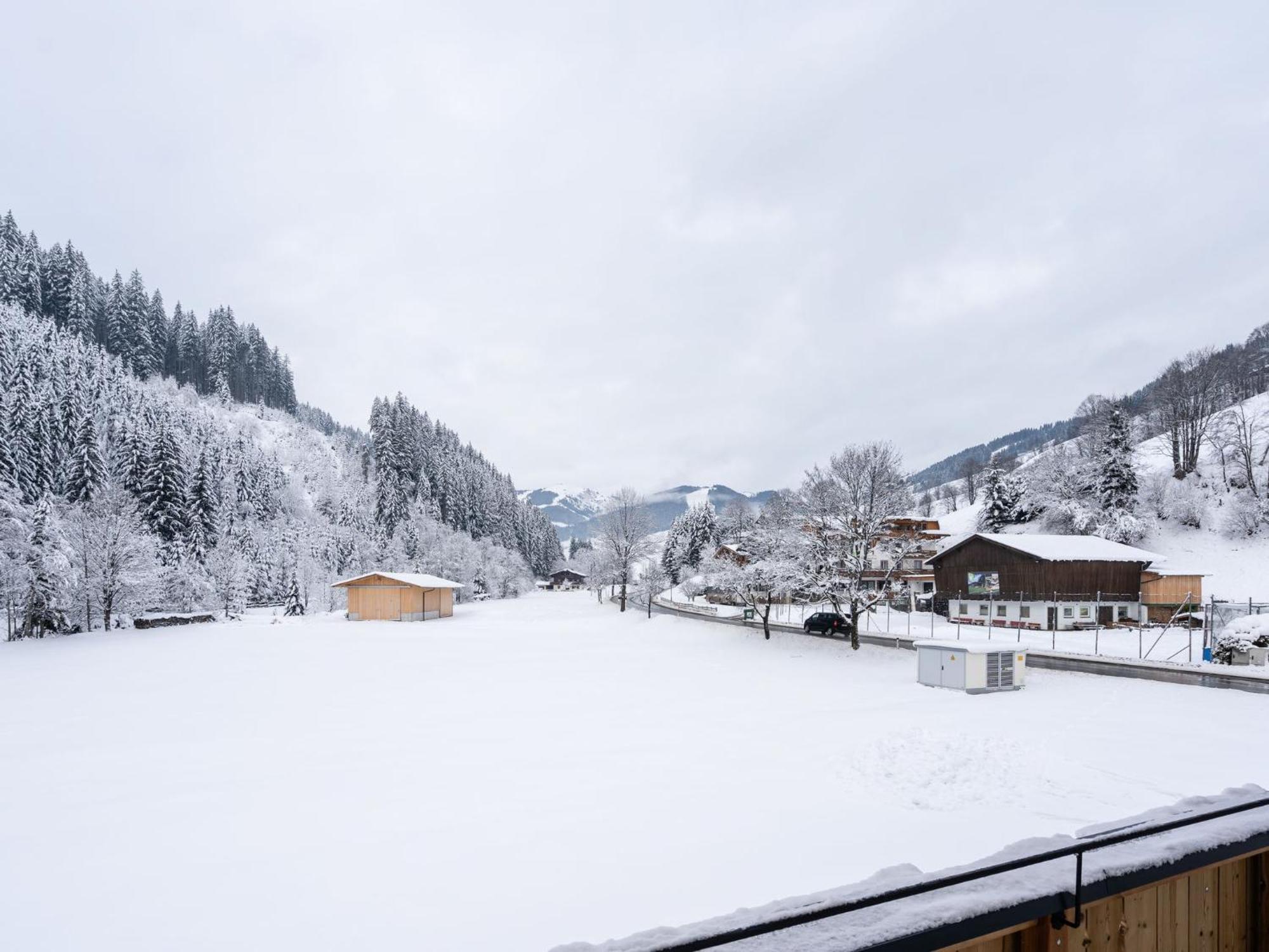 Willa Lovely Chalet In Salzburg With Mountain View Saalbach-Hinterglemm Zewnętrze zdjęcie